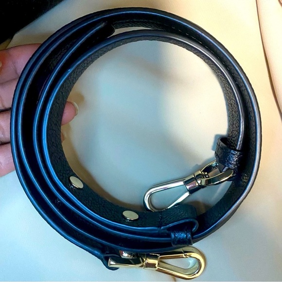 Like New Kate Spade Margaux Large Tote - Picture 2 of 9